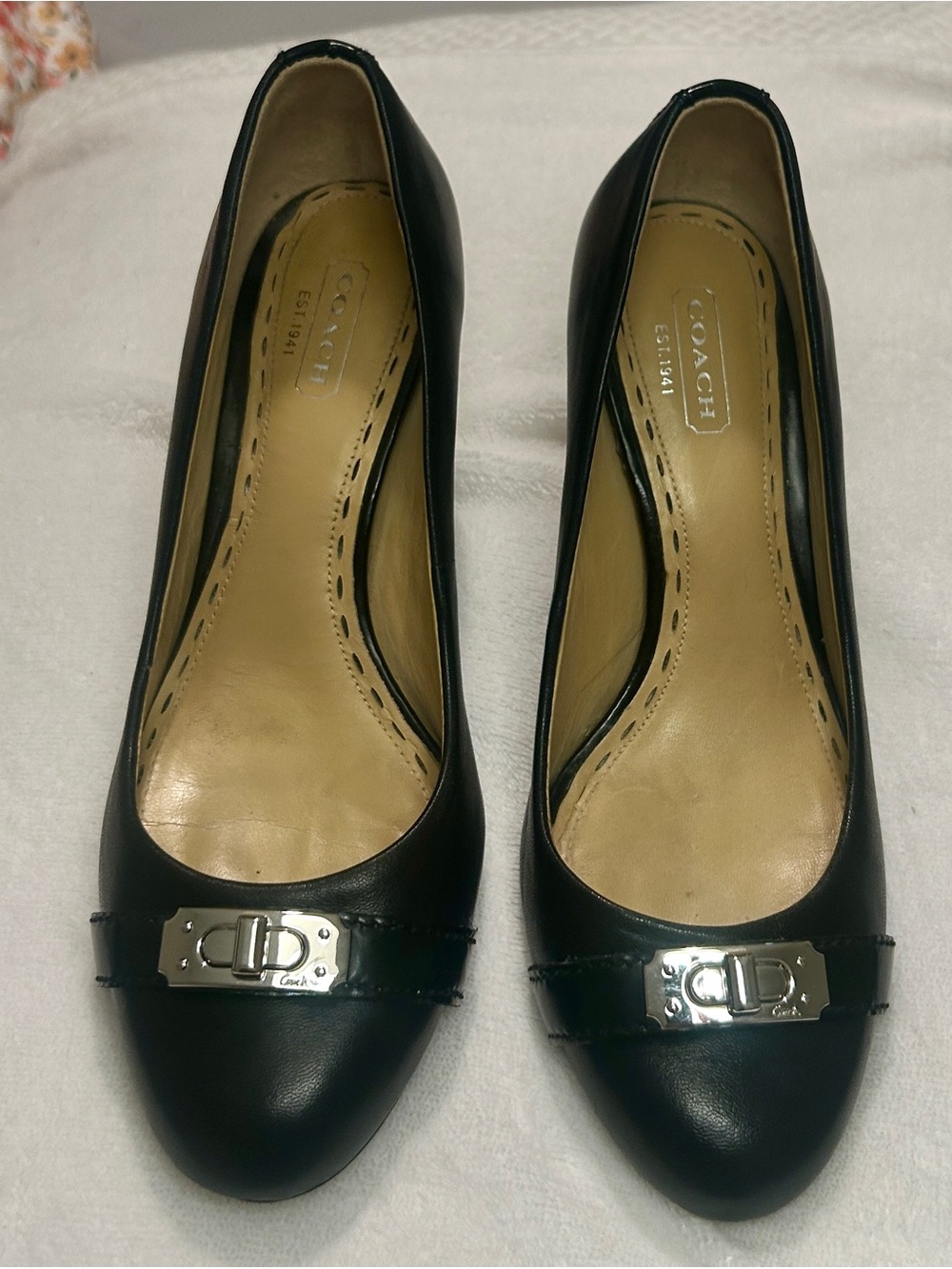 Coach Black Leather Pumps With Silver Hardware